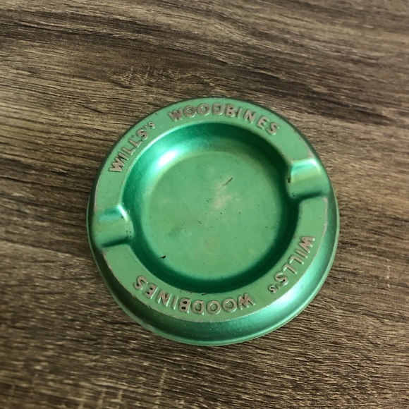 Vtg Green Wills's Woodbines Ashtray - Picture 2 of 10